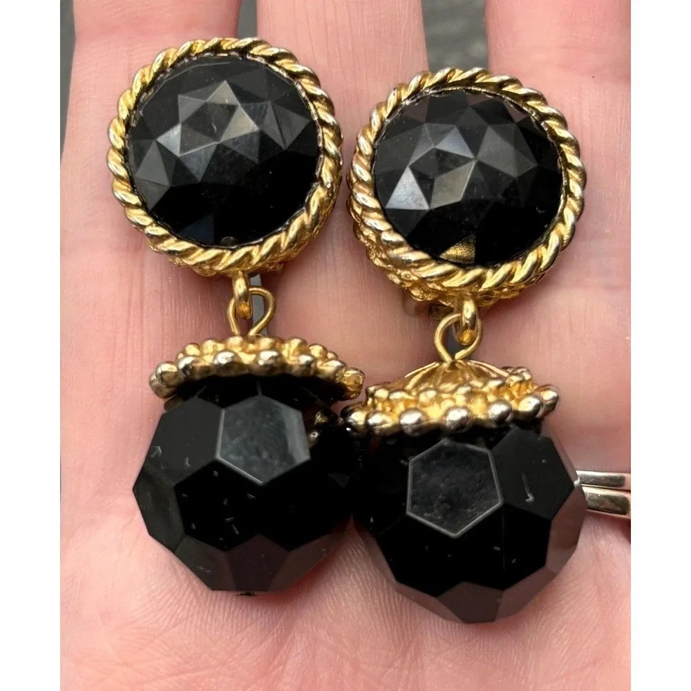 Vintage Black Chunky Bead Faceted Dangle Drop Earrings Gold Tone Clip On
